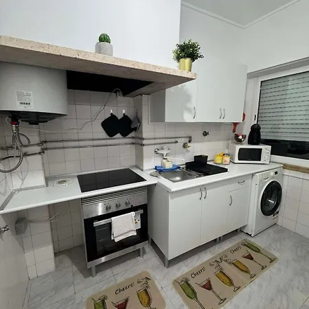 T1 Marques Pombal Willa *